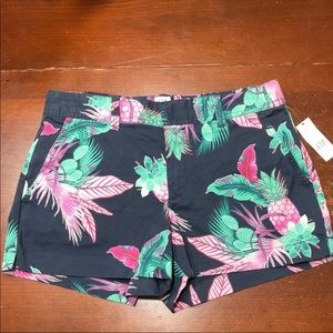NWT-Gap for good city shorts Sz 6
